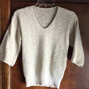 Vintage 3/4 sleeve Sweater. Size Small.